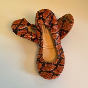 The Storehouse Flats Black/Orange Snakeskin print Leather Foldable Flats Size 8